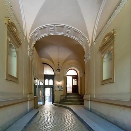 Cityheart Apartment